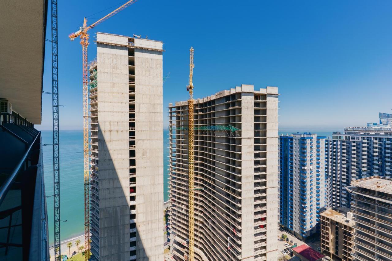Beach Tower By G-Point Batumi Bagian luar foto