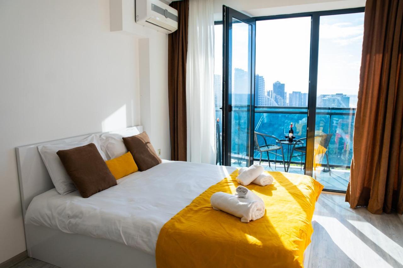 Beach Tower By G-Point Batumi Bagian luar foto